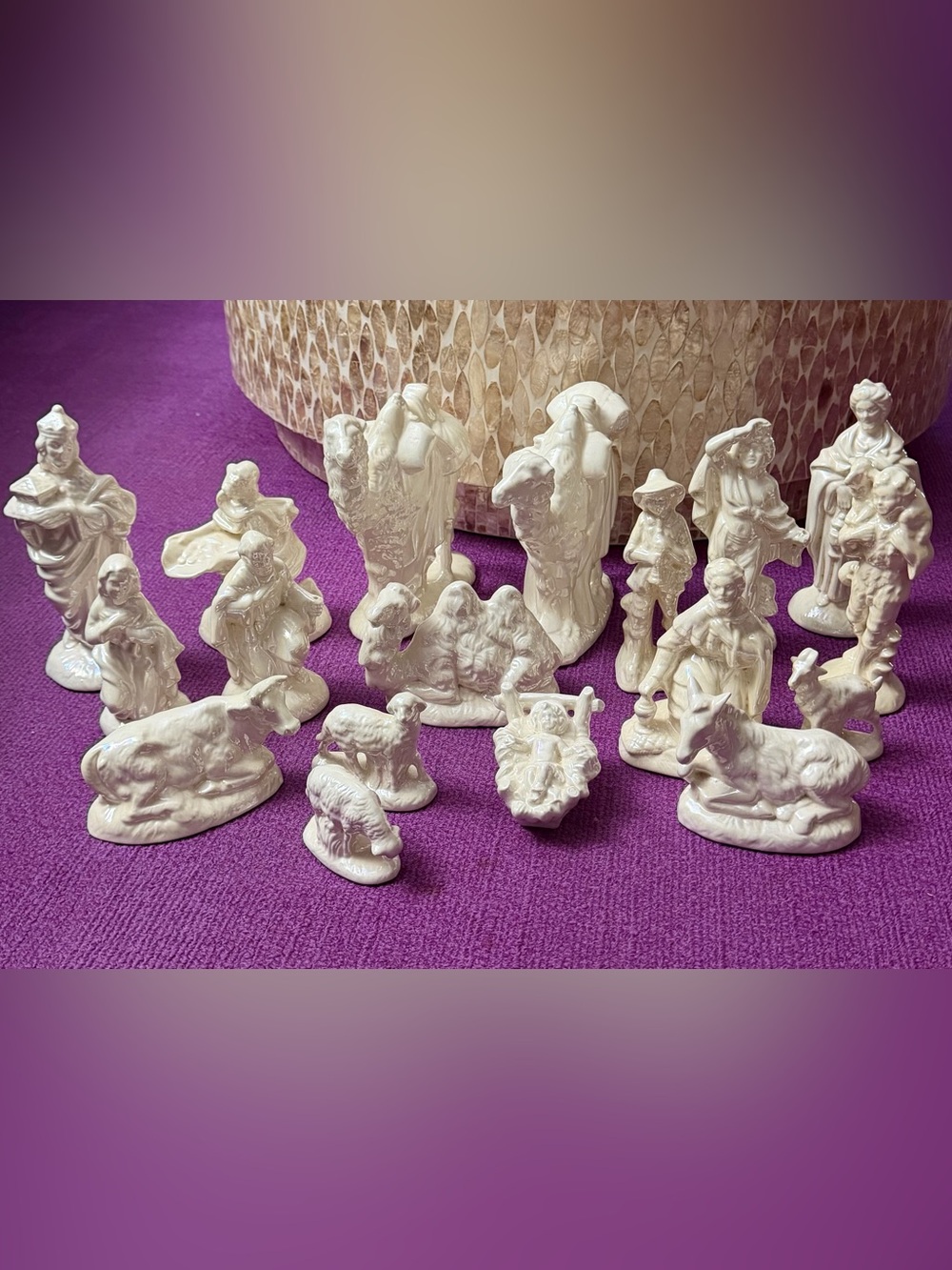 Vintage Atlantic Mold Ceramic Nativity Set, Pearl Luster Glazed, 18 Pieces